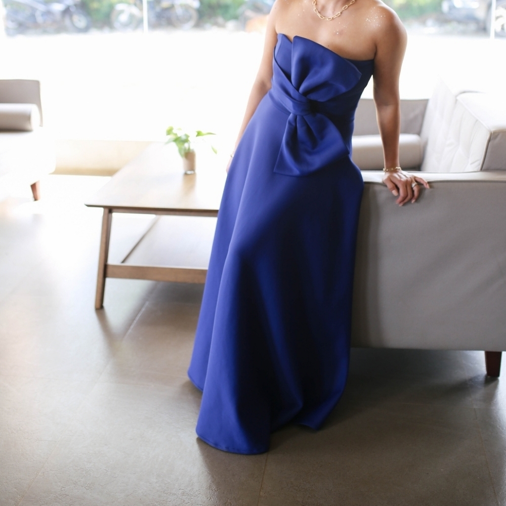 Evening dress/gown